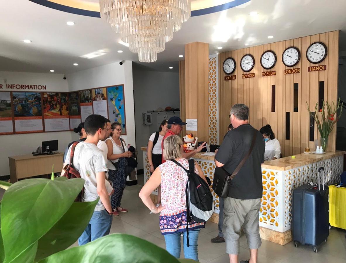 Hue Royal Hotel Buitenkant foto