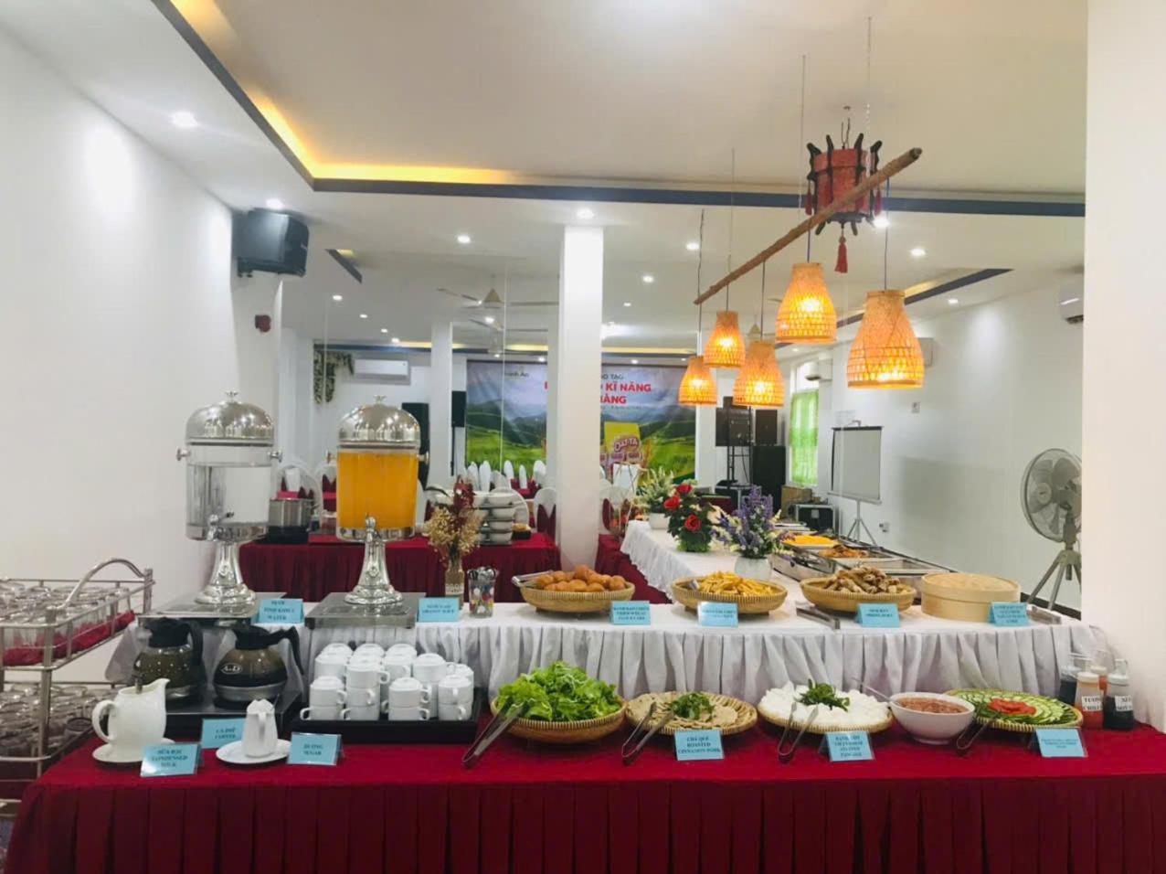 Hue Royal Hotel Buitenkant foto